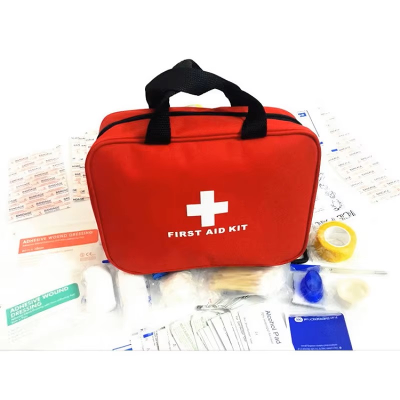Kompakt ve Hafif Çantalı İlk Y - First Aid Travel Kit incelemesi ve fiyatı